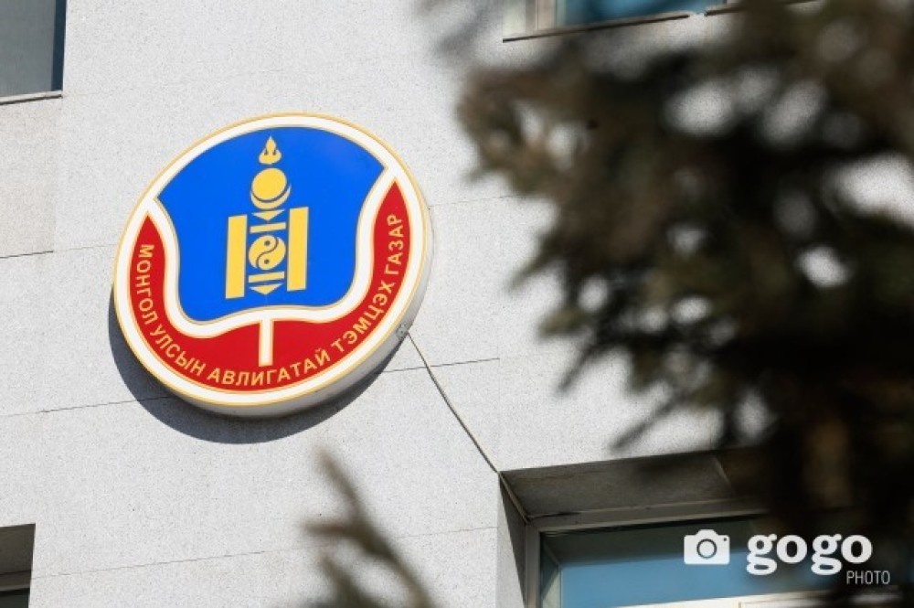 Албан тушаалаа урвуулан ашиглаж төрийн байгууллагад ₮145,2 саяын хохирол учруулжээ