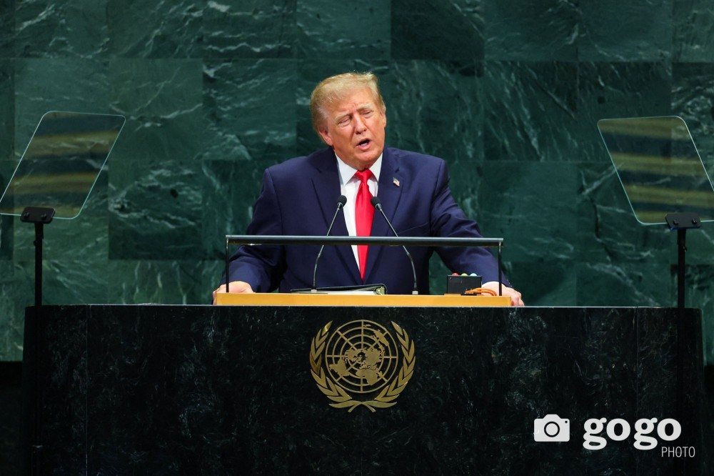 Трамп НҮБ-ын индрээс Ираныг "сүйрүүлнэ" хэмээн заналхийллээ