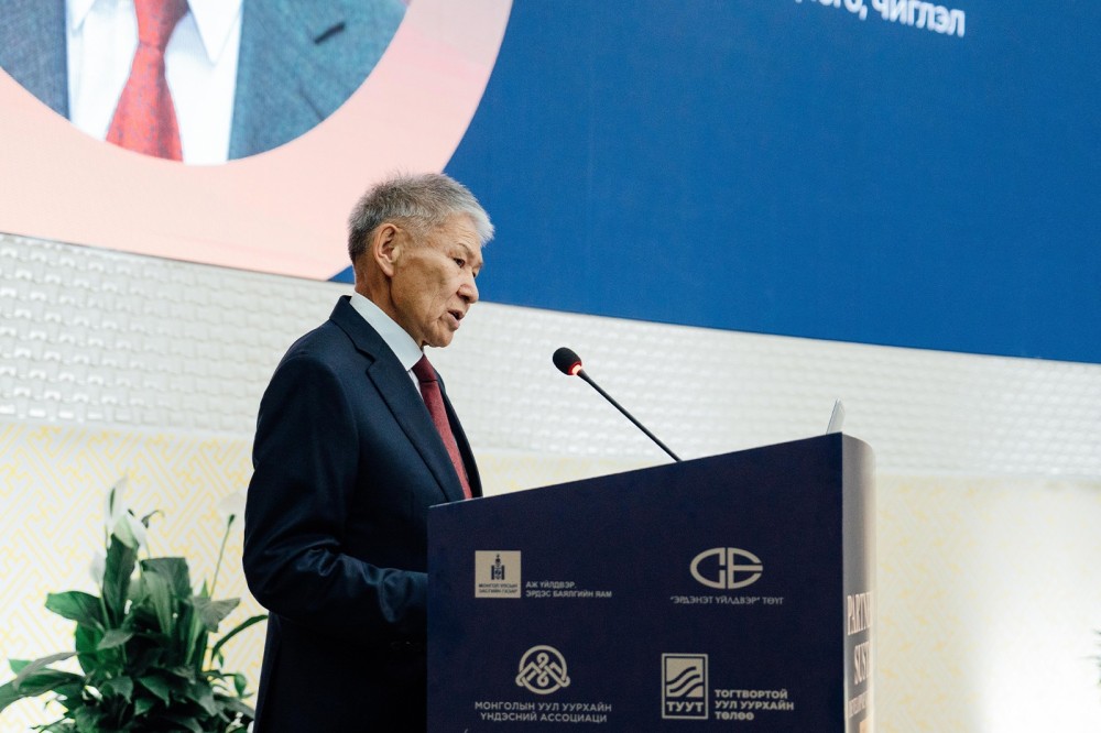 "Эдийн засаг, нийгмийн ач холбогдол бүхий төслүүдийг төр, хувийн хэвшлийнх гэж ялгалгүй бүрэн дэмжих эрх зүйн орчин дутмаг байна"