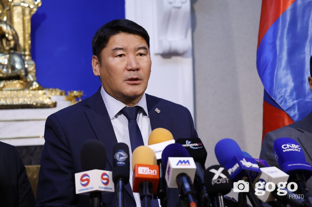 Иргэдийн мөнгөөр хулгайн төслүүдийг санхүүжүүлэх гэж байна